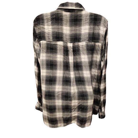 Jessica Simpson XL black white buffalo plaid holiday winter LIGHT flannel button - Picture 3 of 8